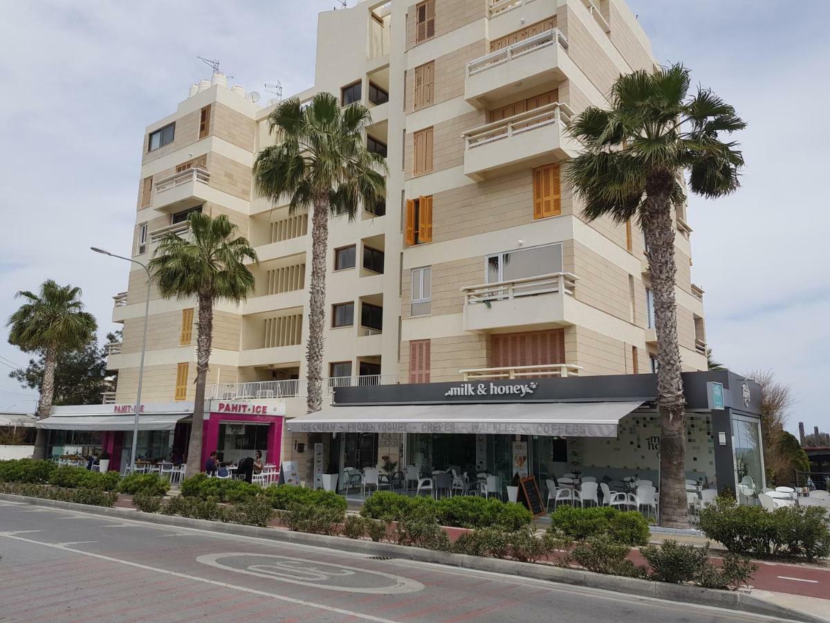 Haig'S Dream Flat On The Beach Λάρνακα Εξωτερικό φωτογραφία