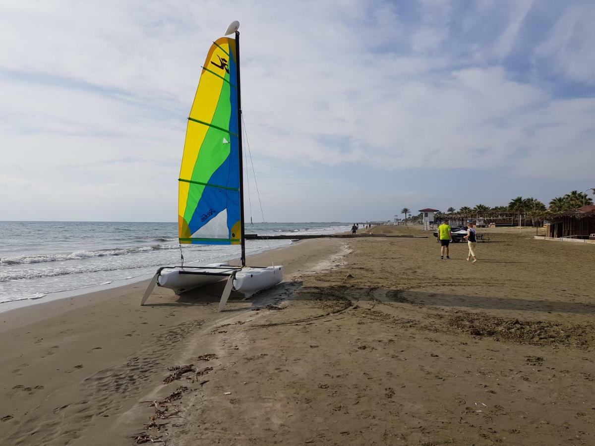 Haig'S Dream Flat On The Beach Λάρνακα Εξωτερικό φωτογραφία